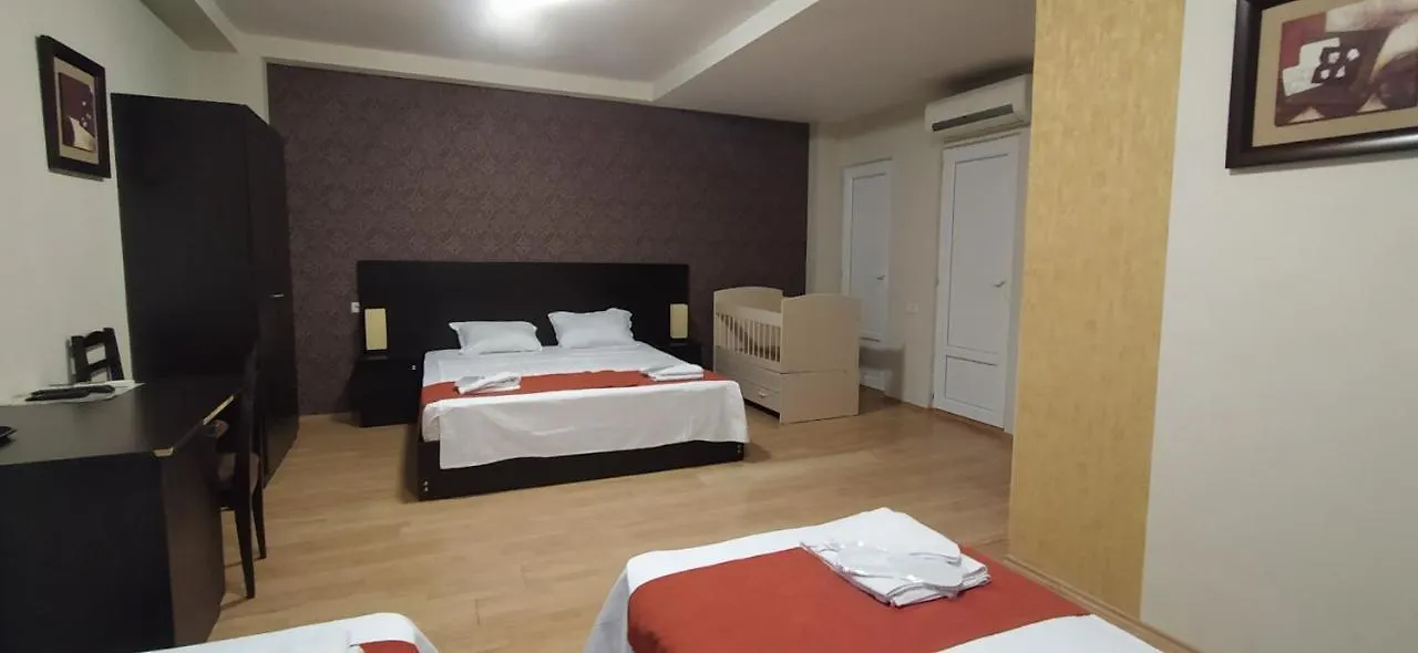 Georgia Tbilisi Gt Hotel 3*,  グルジア