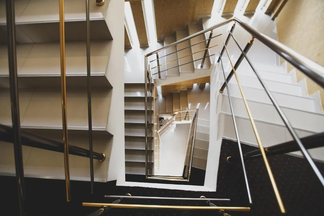 ***  Georgia Tbilisi Gt Hotel Грузия